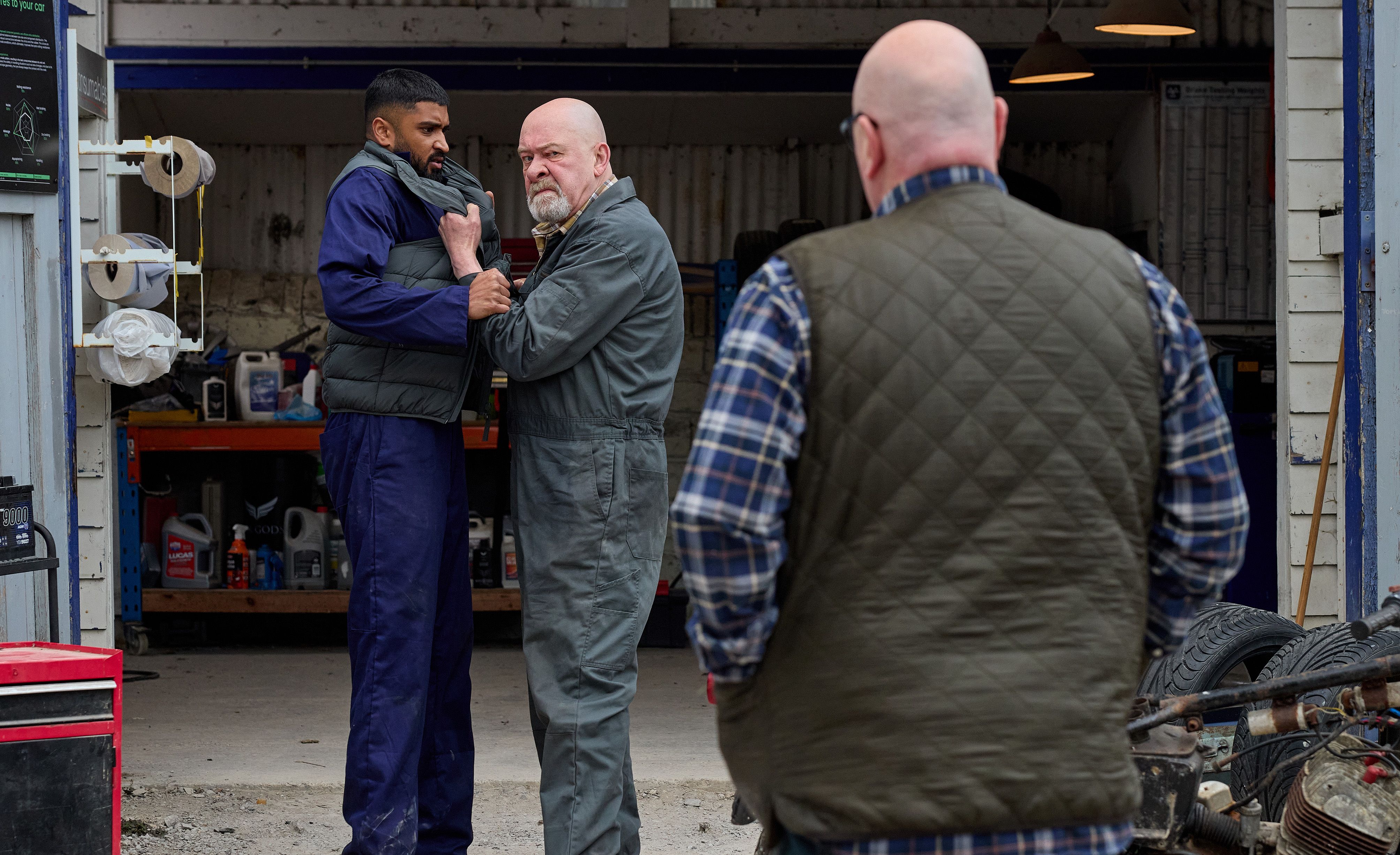 Emmerdale to air worrying mystery as one character goes missing