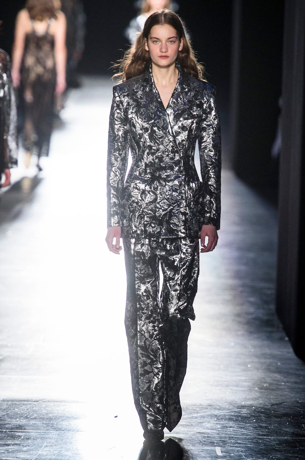 Fashion model, Fashion, Fashion show, Runway, Clothing, Public event, Human, Outerwear, Event, Haute couture, 