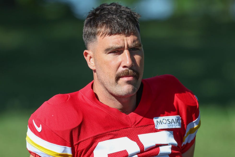 travis kelce's longer hair﻿