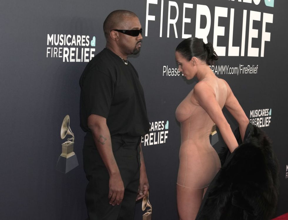 bianca censori ai grammy 2025