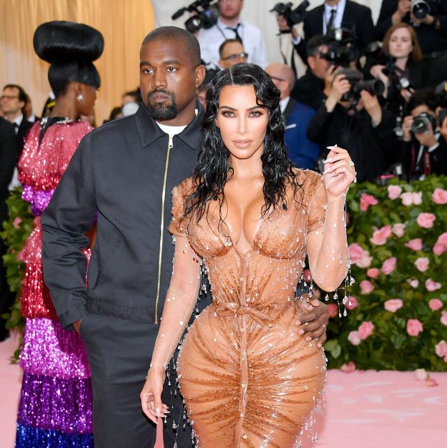 642px x 643px - Kim Kardashian Wears Tight Nude Mugler Dress to Met Gala 2019