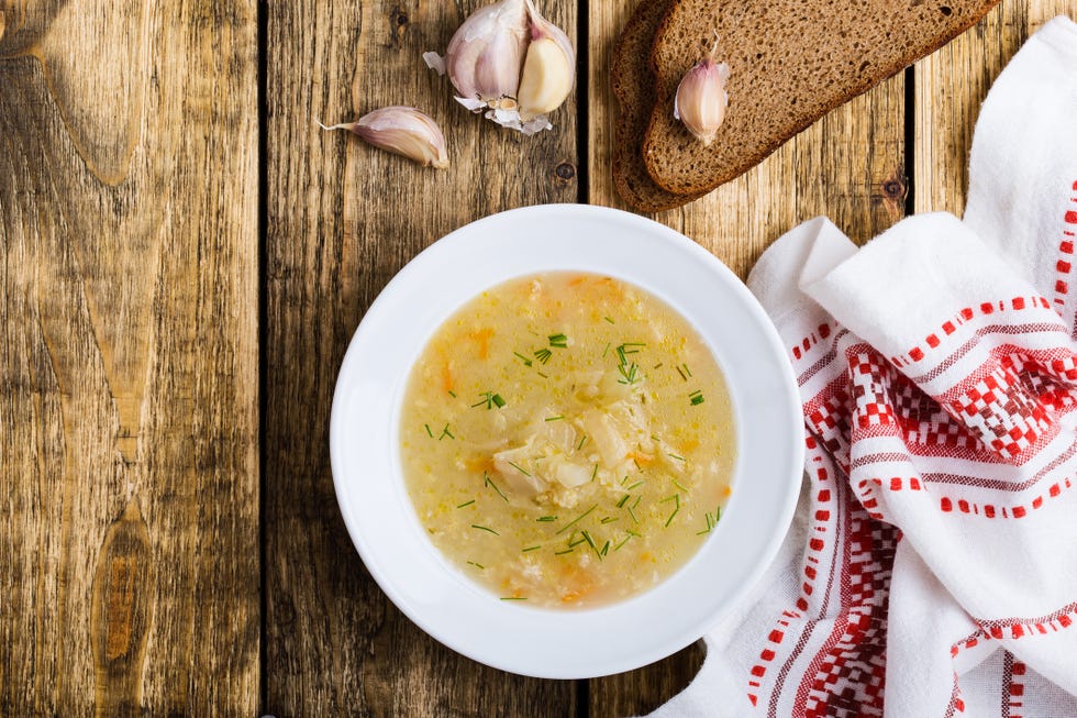 sopa de fideos de pollo