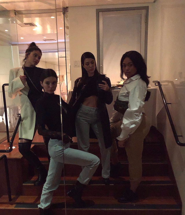 The Kardashian Sisters Had A Sweet Reunion Dinner Last Night