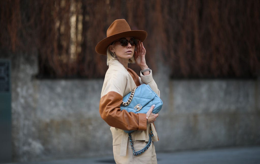 10 ideas para llevar el sombrero en los looks de invierno vistas en el  'street style