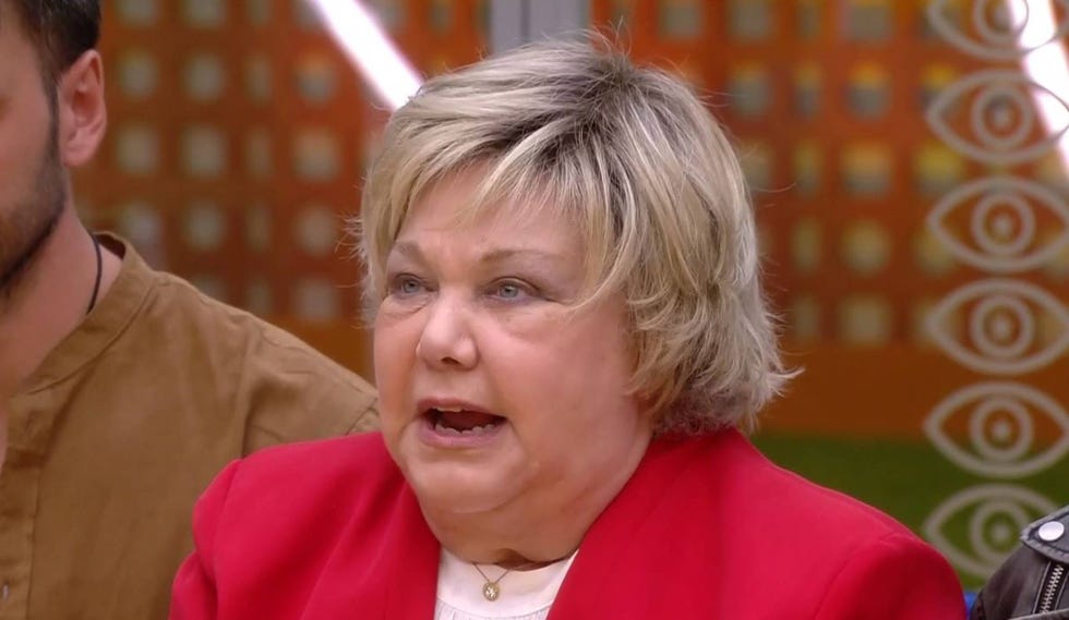 karina emocionada gh vip 8