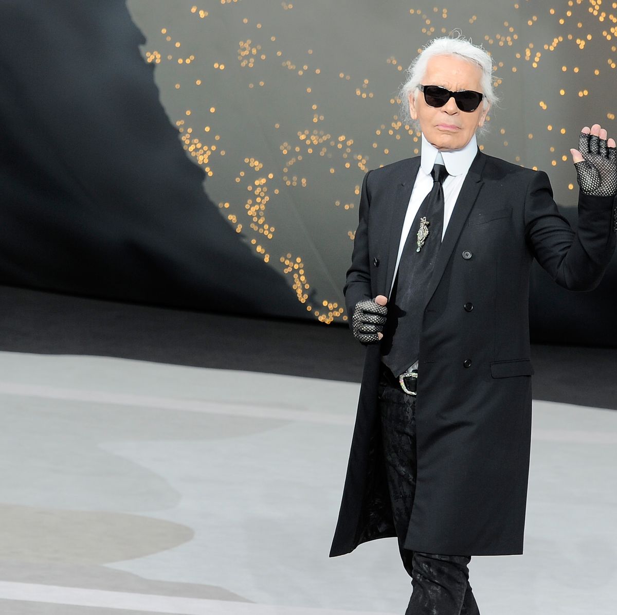 dood Zuidoost Zinloos Karl Lagerfeld Best Quotes - 9 Quotes from Karl Lagerfeld, Iconic Designer  for Chanel and Fendi