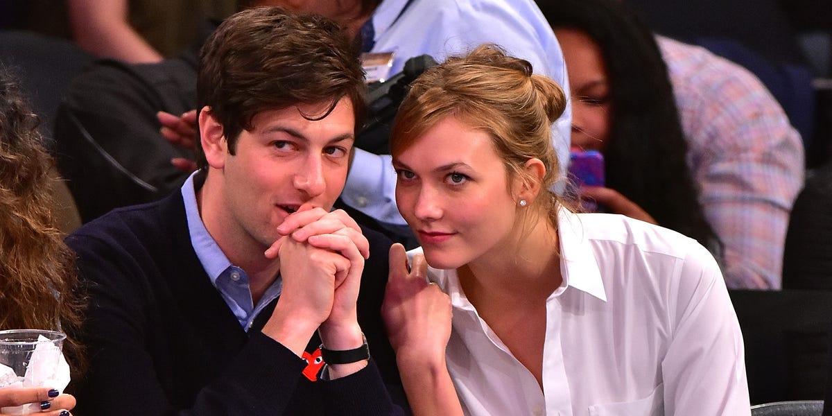 Karlie Kloss con il fidanzato, la foto da angeli del paradiso