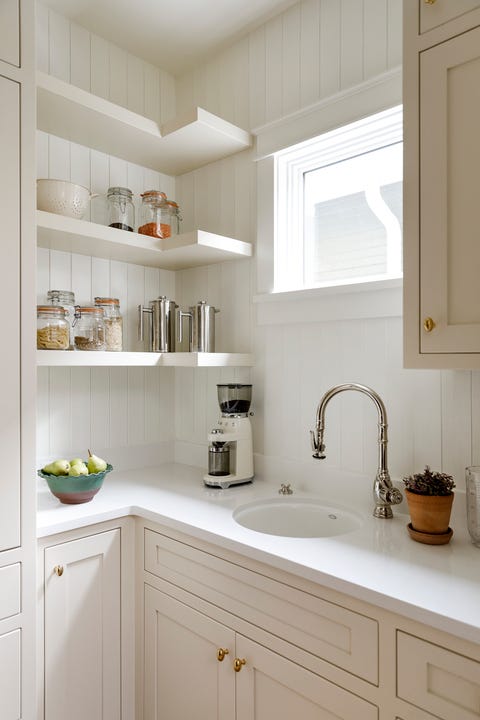 26 Best Butler's Pantry Ideas - Modern Butler's Pantry Designs