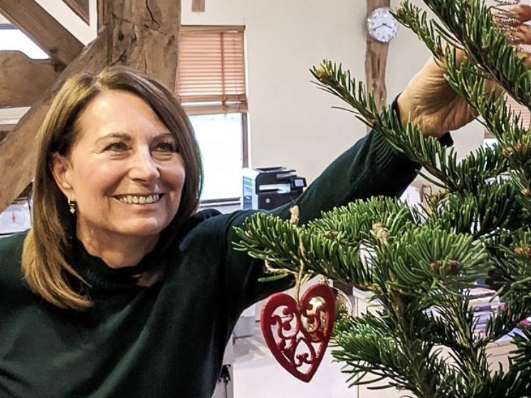 Carole Middleton's £25 party essential is a must-have for Christmas  gatherings