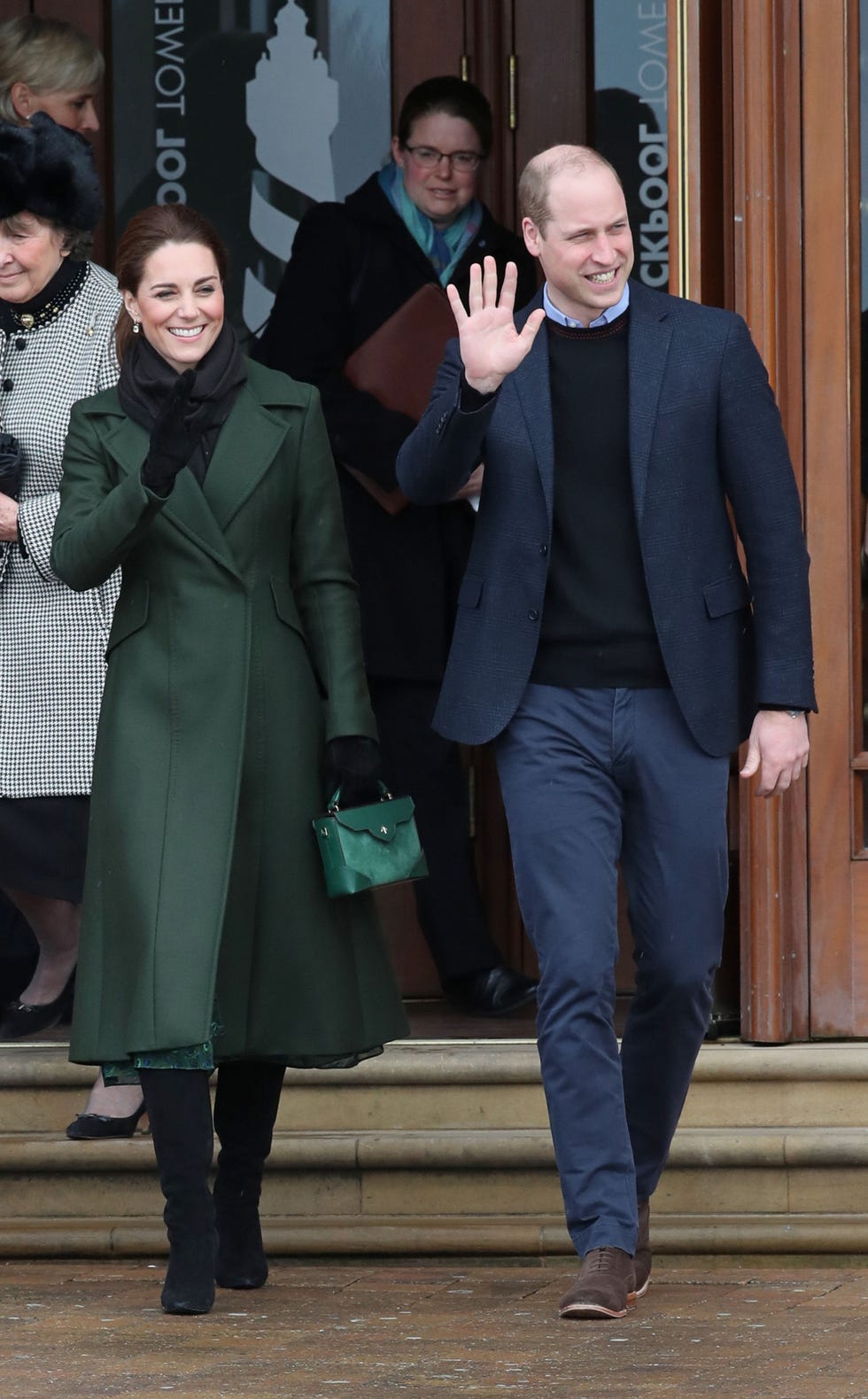 Fashion, Outerwear, Suit, Coat, Overcoat, Event, Formal wear, Bodyguard, Gesture, 