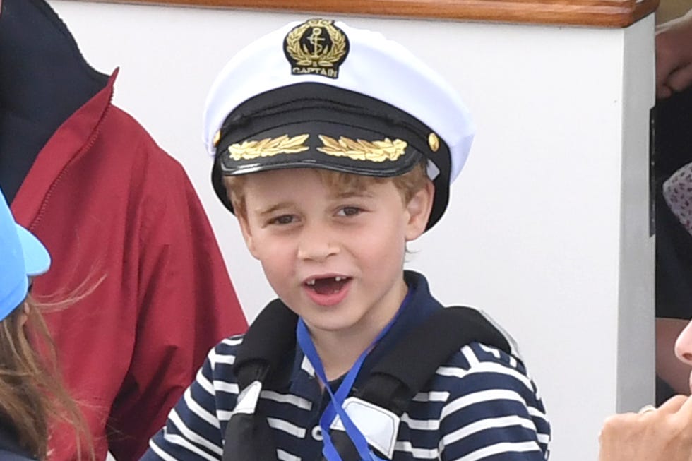 Príncipe Jorge de Inglaterra en la regata de la copa del Rey. 