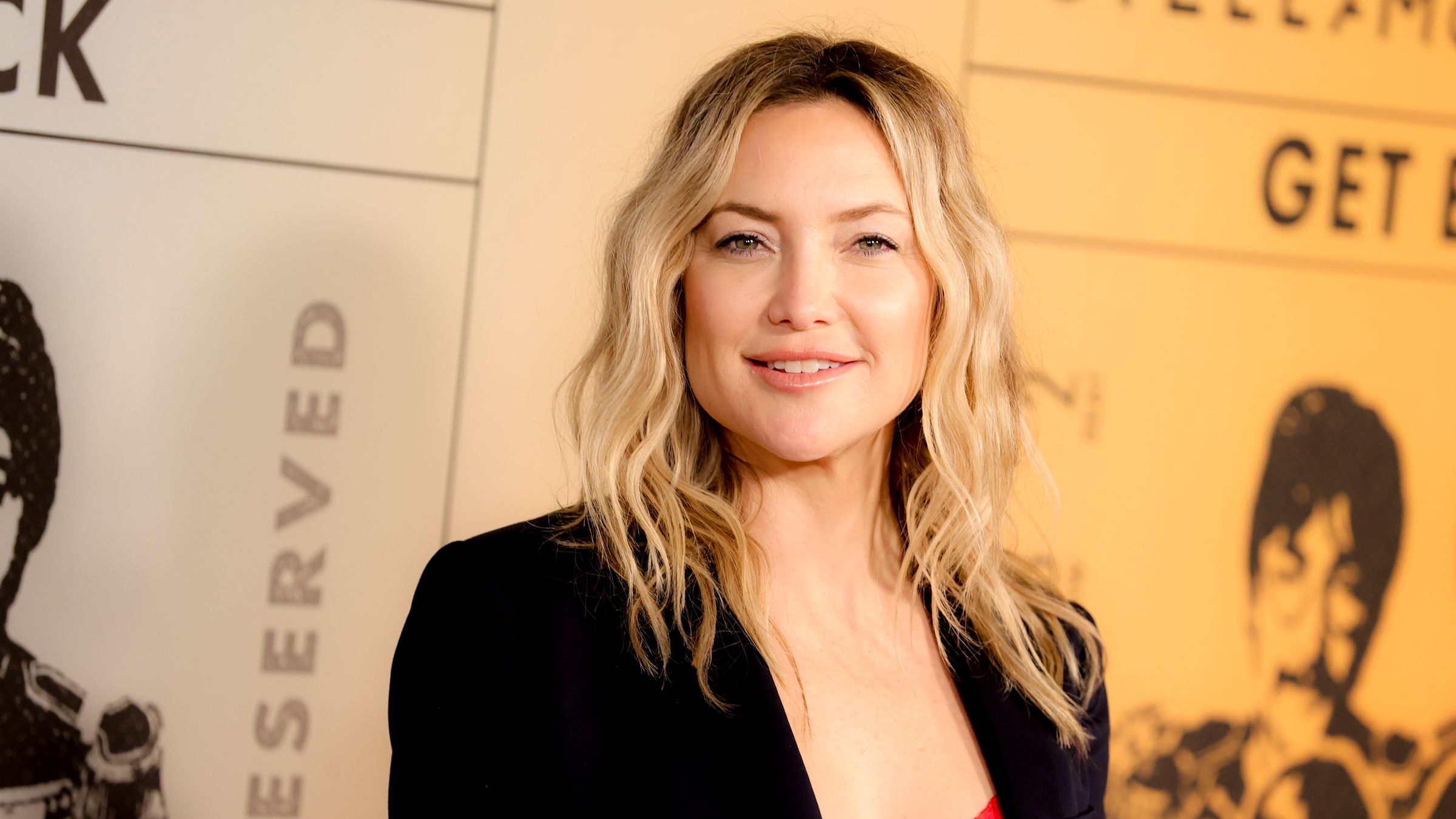 Celebs Are Obsessed With Kate Hudson's Fabletics: Pics