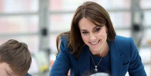 kate middleton speaks to children at charity event