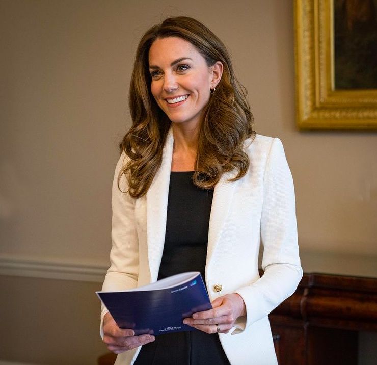 Kate Middleton recicla su blazer blanca Zara