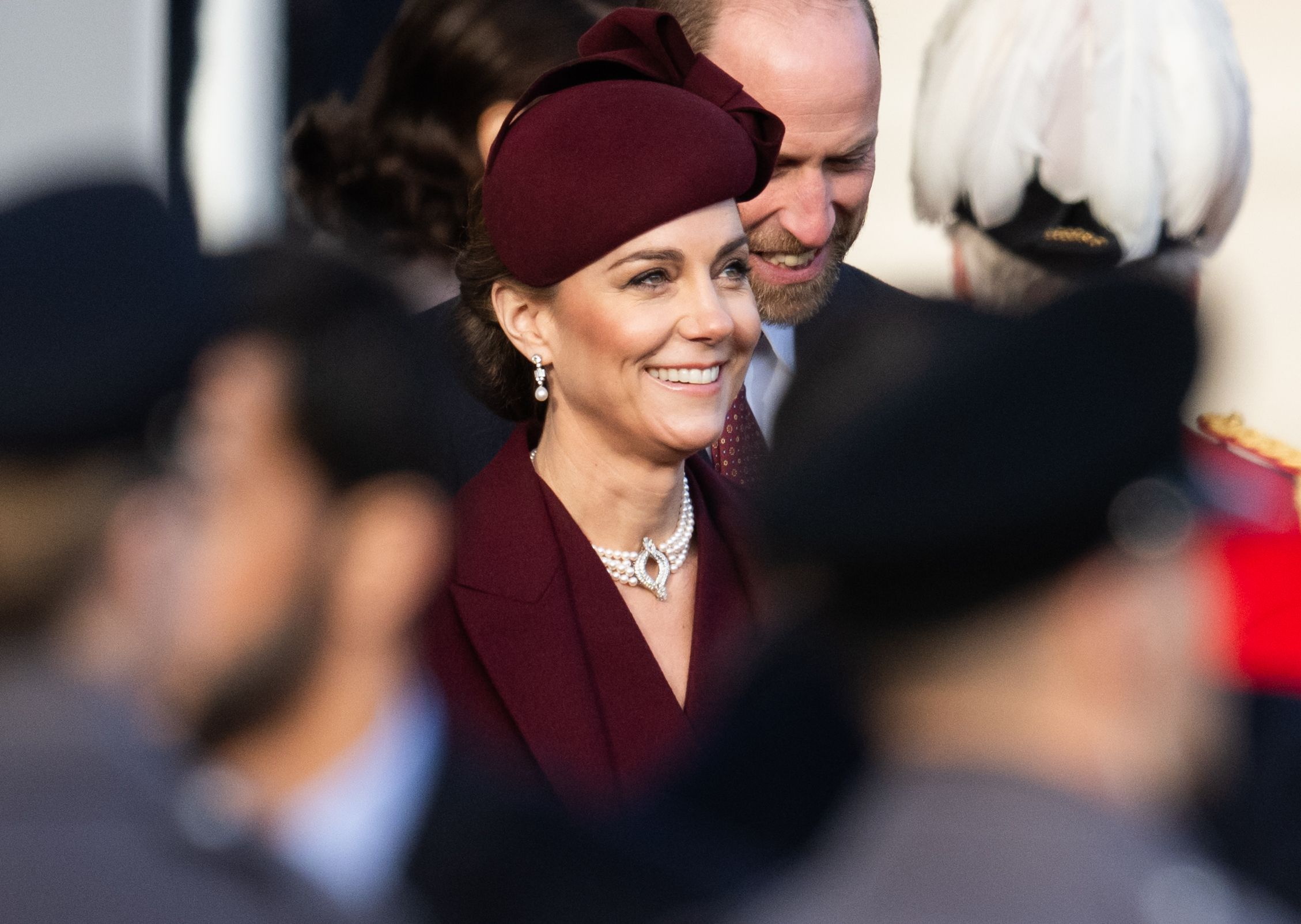 Kate middleton maroon dress best sale