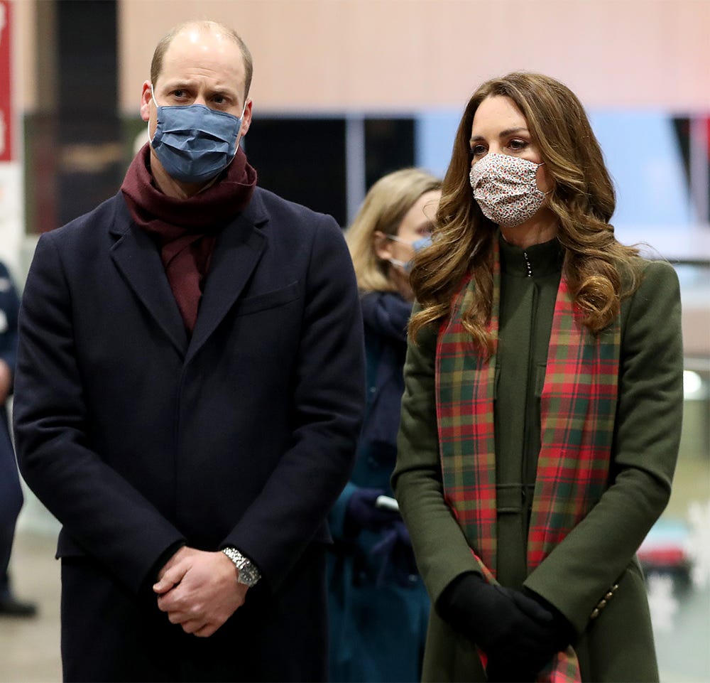 kate middleton christmas outfits