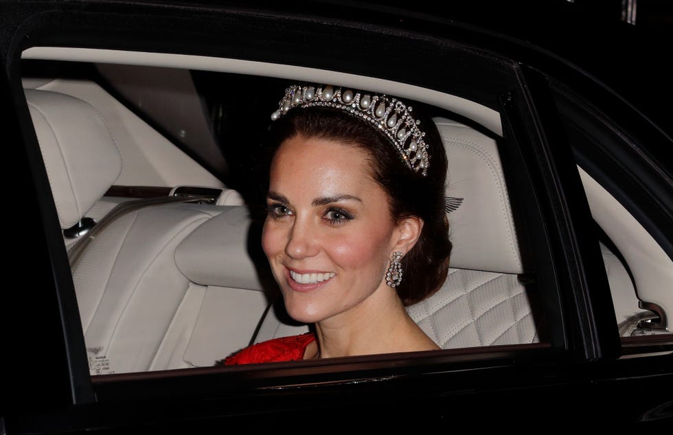 kate middleton meghan markle diamonds