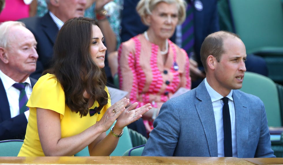 Kate Middleton ha acudido este sábado junto a su marido, el príncipe Guillermo a ver la final de Wimbleton que enfrenta a  Novak Djokovi y Kevin Anderson después de ayer haber acudido a la final femenina y a la semifinal donde Rafa Nadal fue derrotado.