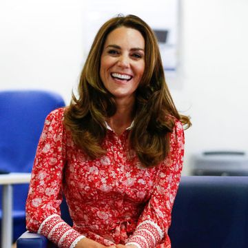 kate middleton hair, london, england   september 15 prince william, duke of cambridge and catherine, duchess of cambridge speak to people looking for work at the london bridge jobcentre on september 15, 2020 in london, england photo by henry nicholls   wpa poolgetty images