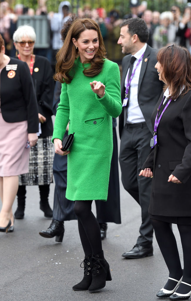 Kate Middleton look gli stivaletti stringati sono tendenza moda scarpe 2019