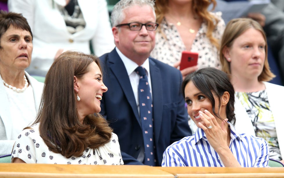 Kate Middleton y Mehan Markle acuden a su primer acto en solitario juntas.