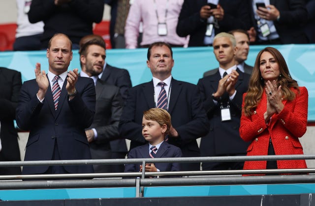 kate middleton red blazer zara