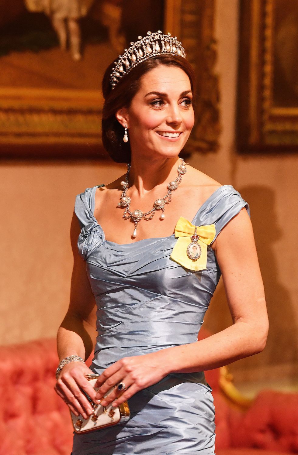 kate middleton duchess of cambridge wearing a tiara