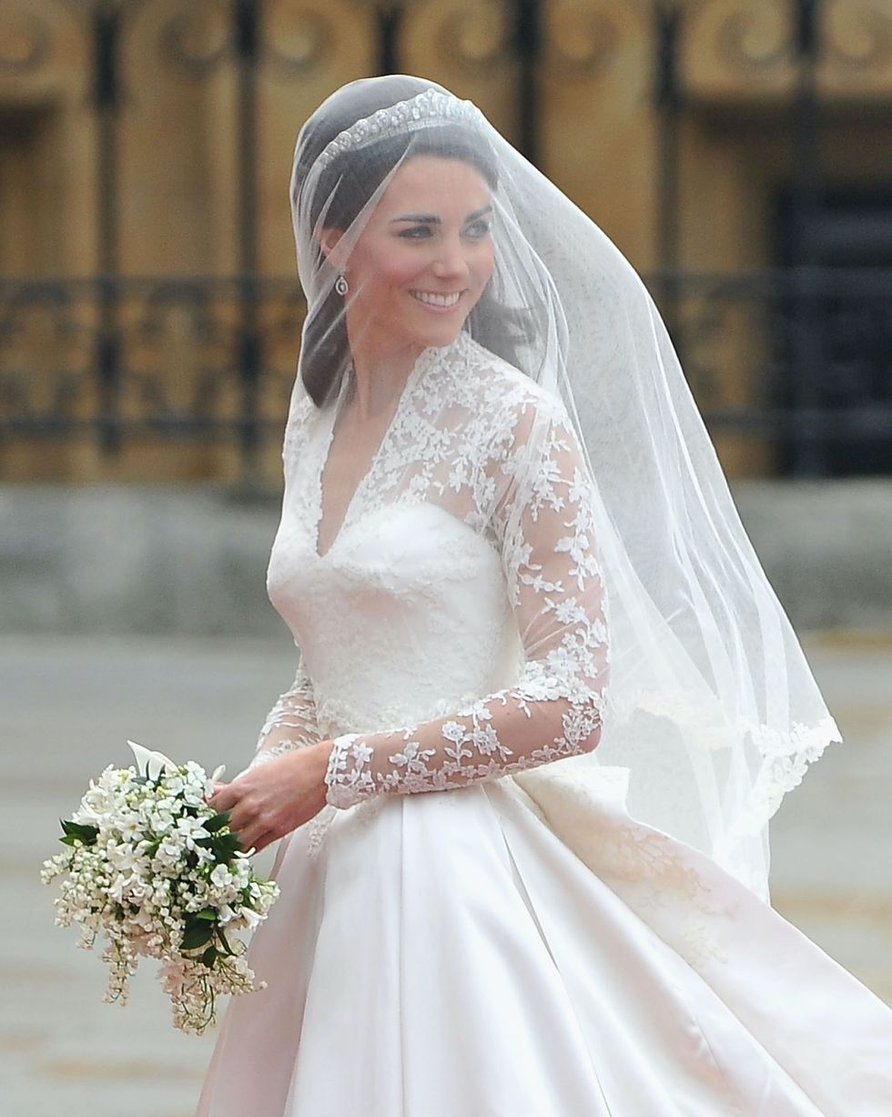 kate middleton's wedding bouquet featuring lily of the valley