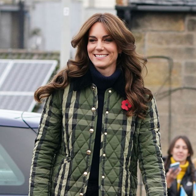 Kate Middleton's sweet response after child her asks who she is