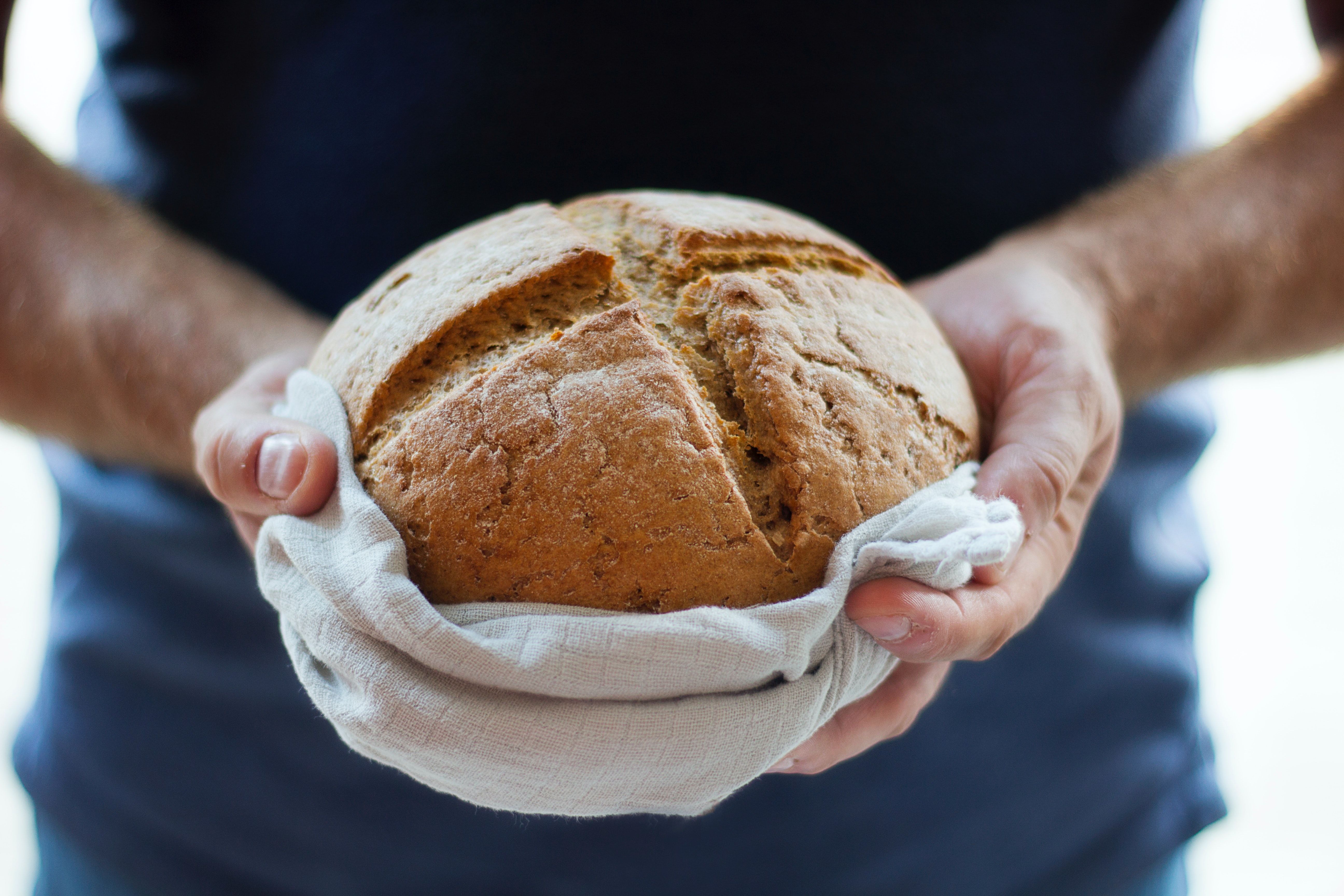 Come fare il pane in casa in modo semplice e veloce