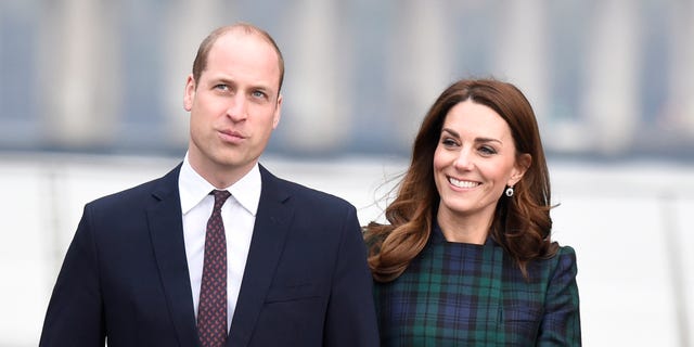 Kate Middleton Visits V & A Museum in Dundee, Scotland, Wearing a ...