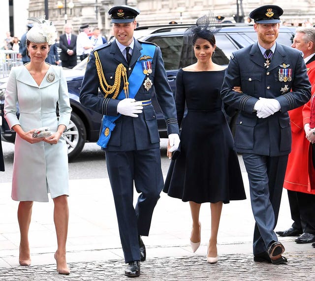 Kate Middleton Guillermo de Inglaterra Meghan Markle Harry de Inglaterra en el centenario de la Royal Air Force