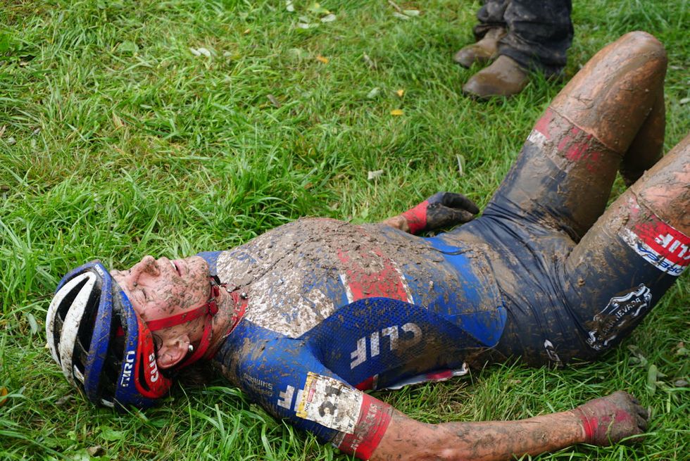 Human leg, Grass, Mud, Leg, Vehicle, Plant, Rugby, Competition event, Tackle, Games, 