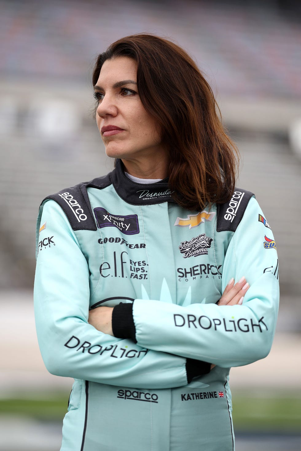 fort worth, texas 02 mayıs: #32 desnuda tequila chevrolet'nin sürücüsü katherine legge, nascar xfinity serisinin elemelerinde izliyor andy's frozen custard 300, 02 mayıs 2025'te fort worth, texas'taki texas motor speedway'de. (fotoğraf: james gilbert/getty images)