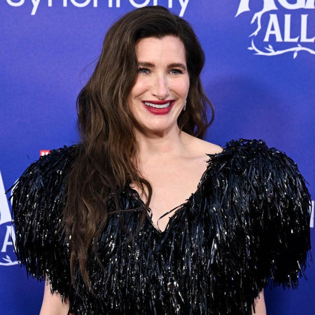 Weight Loss Kathryn Hahn: Secrets to Her Stunning Transformation