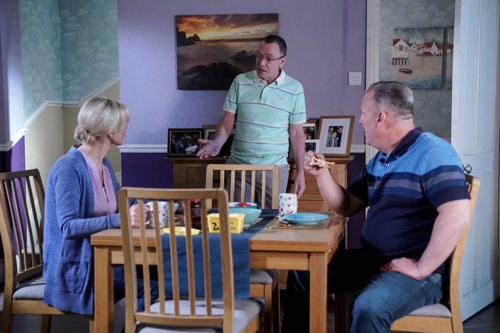 kathy beale, ian beale, harvey monroe, eastenders