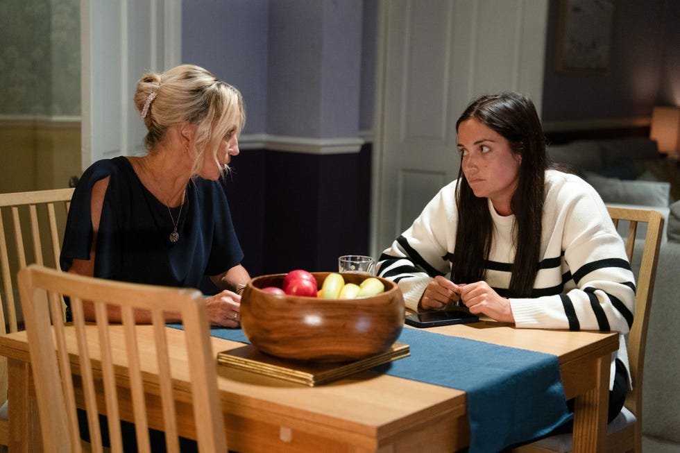 kathy beale, lauren branning, eastenders