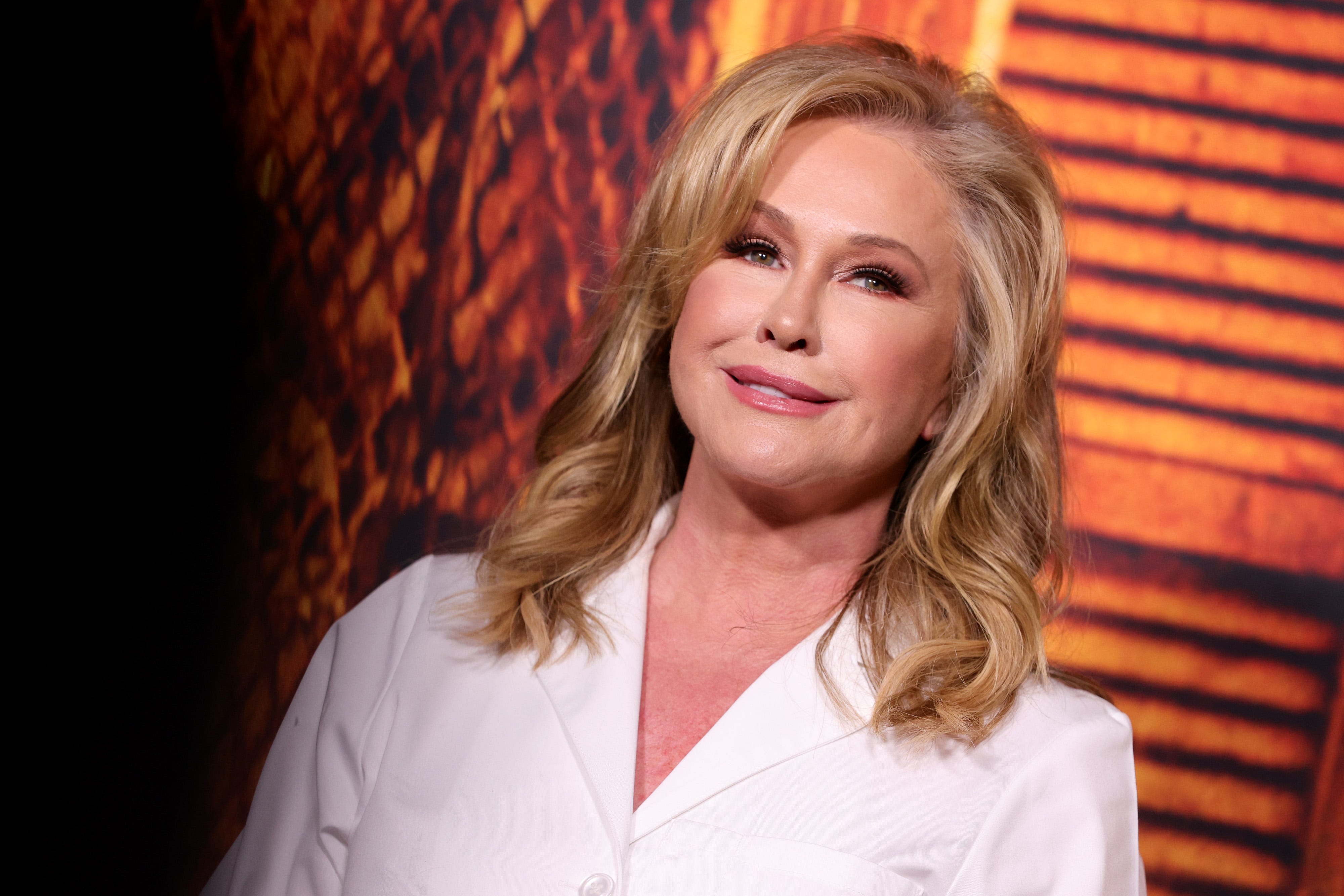 Kathy Hilton Net Worth Everyone Wants To Know Her Early Life Career 