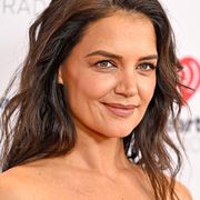 new york, new york december 09 katie holmes attends the iheartradio z100’s jingle ball 2022 presented by capital one at madison square garden on december 9, 2022 in new york, new york photo by dave kotinskygetty images for iheartradio