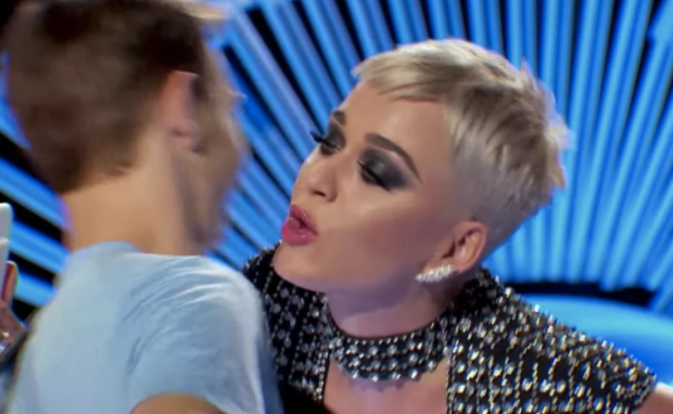 Katy Perry stole a 19-year-old's first kiss on American Idol and it was  really awkward