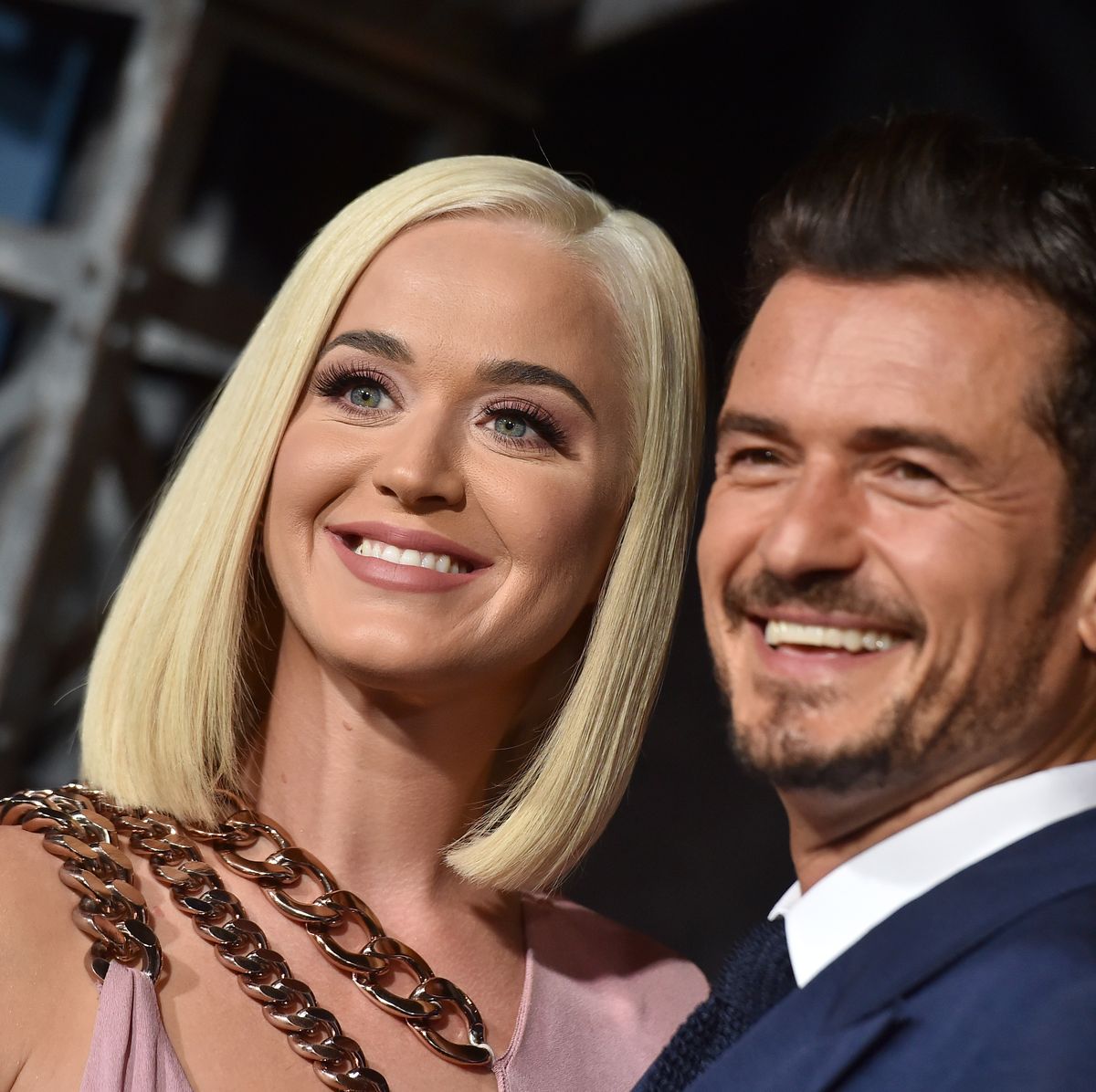 https://hips.hearstapps.com/hmg-prod/images/katy-perry-and-orlando-bloom-attend-the-la-premiere-of-news-photo-1699546617.jpg?crop=0.668xw:1.00xh;0.236xw,0&resize=1200:*