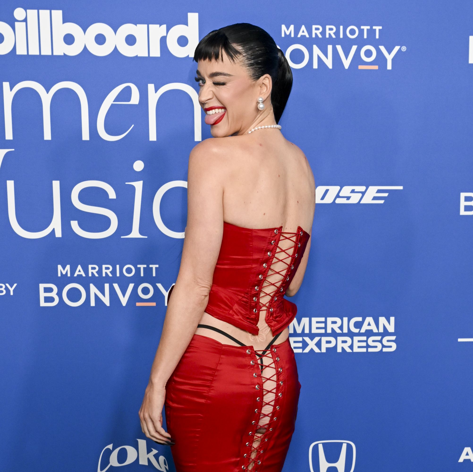 Katy Perry Wore a Butt Corset That Showed Off Her Exposed G-String on the Red Carpet