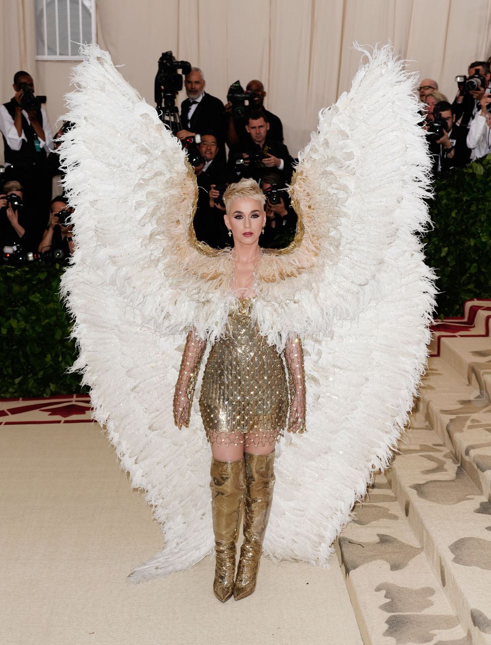 heavenly bodies: fashion & the catholic imagination costume institute gala