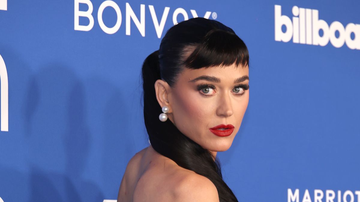 preview for Katy Perry’s Top 10 Red Carpet Looks