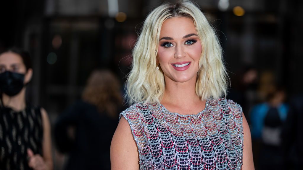 preview for Katy Perry Shares RARE Video From Night Of Daisy's Birth!