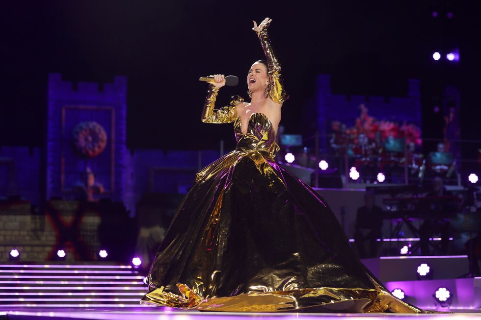 Guarda la principessa Charlotte cantare con Katy Perry al Gala dell’incoronazione