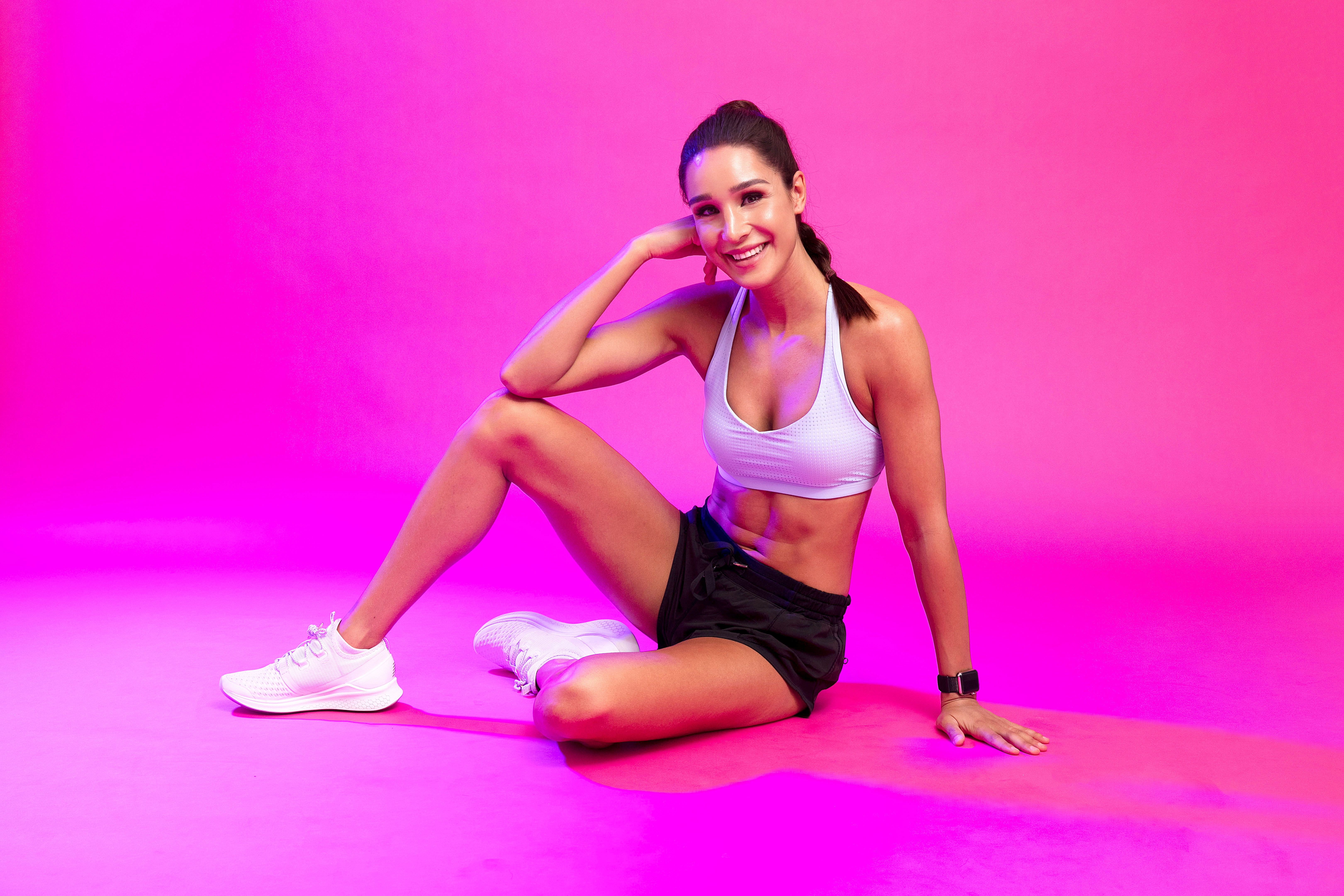 Kayla Itsines - Having a lazy day today! I'm going to do a slow 30