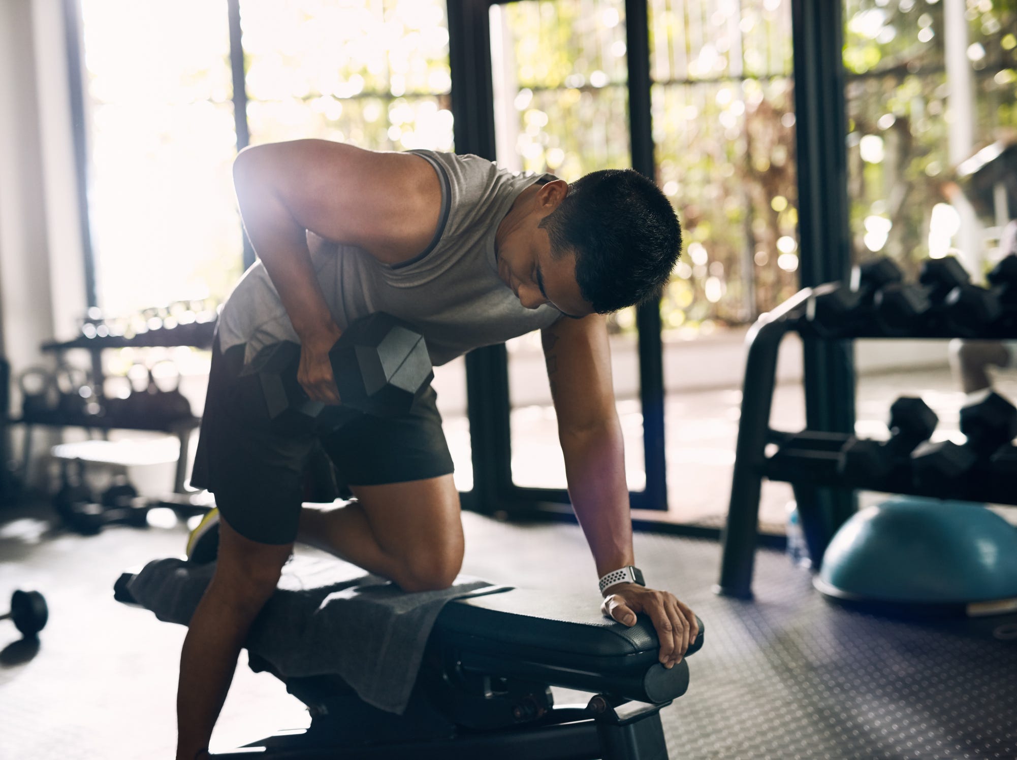 This Lockdown Proof Workout Delivers An Insane Upper Body Pump