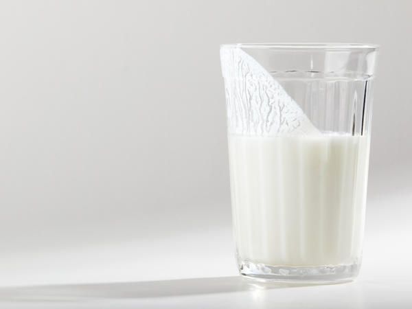 Drinkware, White, Glass, Ingredient, Tableware, Drink, Transparent material, Plant milk, Dairy, Milk, 