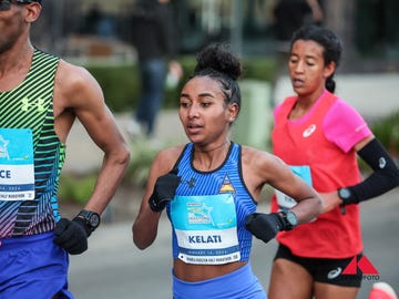 Athing Mu's spikes today at the world champs : r/RunningShoeGeeks